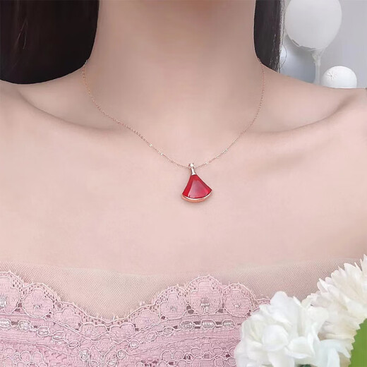 18K gold necklace small skirt pendant color gold rose gold au750 color gold necklace clavicle chain for girlfriend Chinese Valentine's Day gift K gold rose gold (single pendant) 16mm white mother-of-pearl