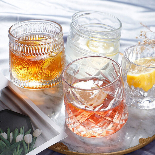 Molson Creative Rotating Whiskey Cup Thickened Personalized Tumbler Glass Wine Glass Wine Glass Gyro Cup Diamond Style-250ml Single