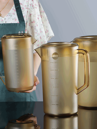 Camellia Valley acrylic pot heat-resistant tea ice water bottle brown measuring cup extra large capacity milk tea shop PC plastic cold water kettle 3.5 liters brown
