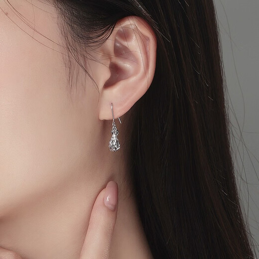 Safir platinum earrings for women Pt950 hollow water drop platinum earrings earrings for birthday gifts, about 2.15 grams