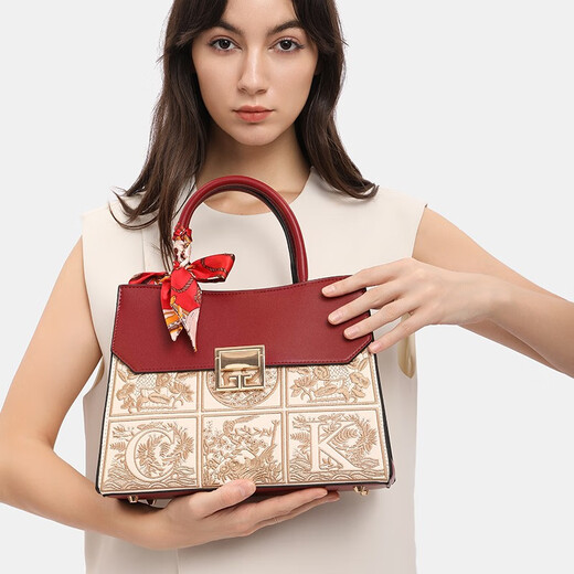 Xiangwei's practical birthday gift for mom 40 mother-in-law wedding bag women's bag 50 ladies handbag 2025 red (exquisite gift box + bouquet scarf)