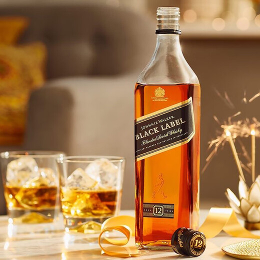 Johnnie Walker (Johnnie Walker) Scotland Blended Whisky importierte ausländische Wein in Übersee Version Johnnie Walker Black Brand 700 ml 1 Flasche - Naked Flasche