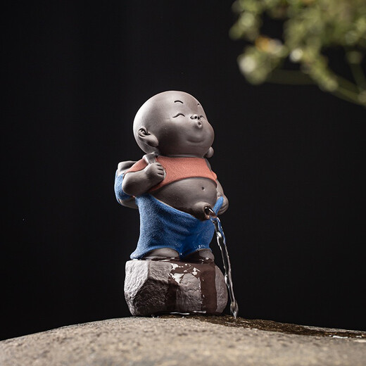 Yuxuan purple sand peeing boy tea pet water spray ornaments boutique creative little monk can cultivate tea art tea tray tea set accessories new peeing boy---Yuan