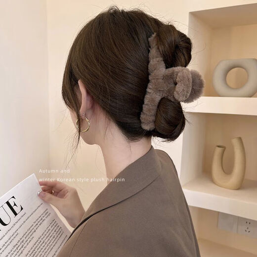 Jiuvia plush hairpin back of head hair catcher autumn and winter temperament simple furry hairpin large hairpin shark clip disc hair accessories JYFJ09 gray large plush clip 13cm
