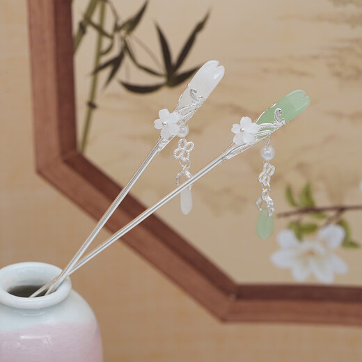 Retro ethnic style hairpin glazed water drop silver step shake tassel ancient style daily simple new Chinese Hanfu hairpin water drop magnolia hairpin white