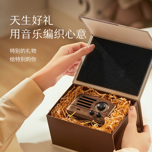 Elvis Presley Radio Elvis Presley Audio Little Prince Wireless Portable Bluetooth Speaker Desktop Log Wood Retro Mini Speaker Walnut 2026 Valentine's Day Gift First Choice for Gifts