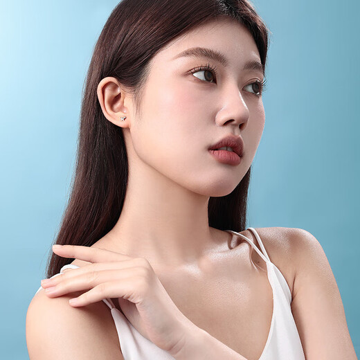 Safir birthday gift platinum earrings for women PT950 sparkling car flower butterfly earrings as a gift for girlfriend, about 0.85 grams