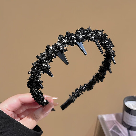 Wanyao Xiaoxiangfeng braided wavy hair hoop for women 2025 new high-end toothed crushed hair clips hair bundle high skull headband coffee color Xiaoxiangfeng hairband