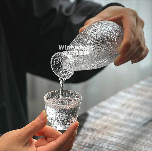 WINEWINGS Japanese hand-made glass wine warmer set household liquor dispenser hammer pattern sake ice jug Japanese wine cup wine set wine glass single simple package