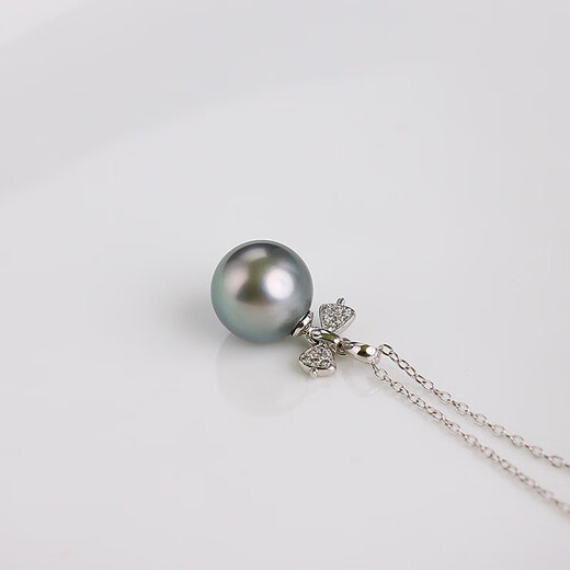 Guran Zhenyu 18K gold perfect round Tahitian black pearl pendant 10.7mm seawater pearl necklace pendant