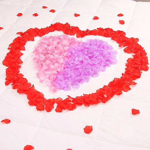 Hua Junyu simulated rose petals proposal, wedding room layout, hand-sprinkled flowers decoration, wedding sprinkled petals, romantic confession layout supplies, rose petals 1000 pieces pink