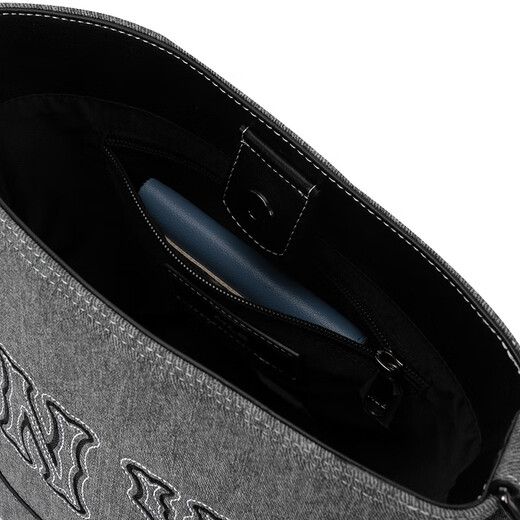 MLB官方包包男女情侣单肩水桶包大通勤挎包冬季新款新年礼物 纽约洋基队/黑色 F