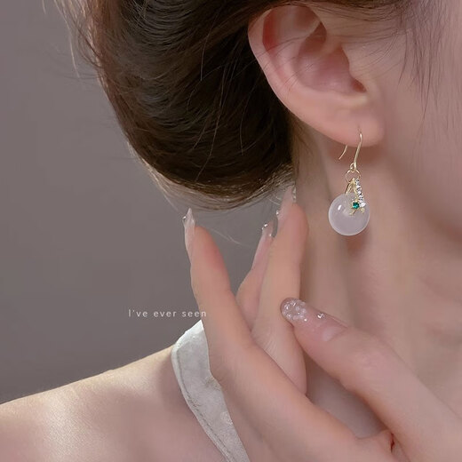 Core luxury ancient style tassel earrings for women, new Chinese style Hanfu cheongsam earrings, high-end simple and versatile earrings commemorative gift, safe buckle earrings