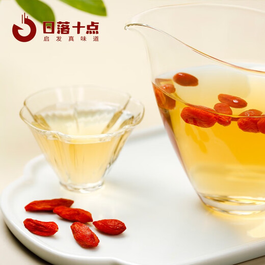Das erste Geschenk von Tributfrüchten um 10 Uhr im Sonnenuntergang, rotes Wolfbeerfree Wäsche und bereit zu essen Wolfberry Xinjiang Jinghe Teewein und Suppe, um Suppe und Wasser-Tey-Trockenwaren Jinghe Wolfberry 500g herzustellen