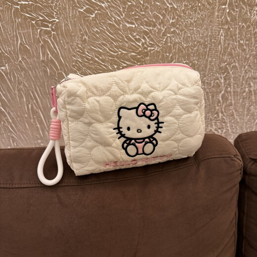 2024 New Sanrio Cute Portable Cosmetic Bag for Women Portable Large Capacity Toiletries and Skin Care Products Storage Bag Bubble Kitty Clutch Bag