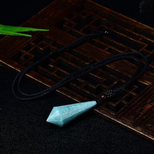 Yingyou natural amazonite rough stone pendant single-pointed 12-sided necklace holiday gift couple jewelry bag hanging keychain accessories pendant plus rope (4.5-5cm)