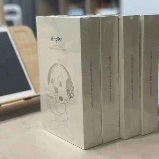 Brand new and authentic ienglish Xiaoi Xiaoai English reading tablet learning computer 4th generation 9011 cost-effective renewal, champagne color back, 3-year English account opening