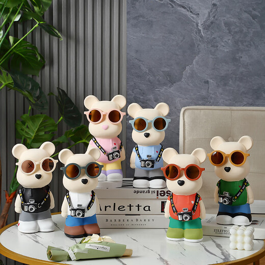 Internet celebrity violent bear cartoon TV wine cabinet living room decoration light luxury high-end ceramic children's piggy bank birthday gift 28cm orange glasses bear + camera piggy bank