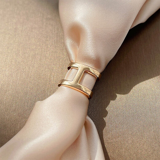 Xiaose scarf buckle simple brooch for women Korean style square scarf buckle for women versatile dual-purpose corner accessories birthday gift B5Y401 scarf buckle three-piece set