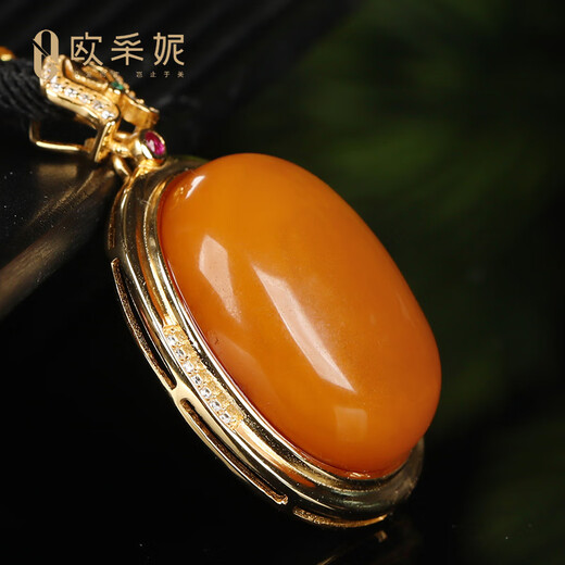 OUCERNY old beeswax pendant S925 silver inlaid with natural amber honey-filled chicken fat red large egg noodle pendant Baltic Sea gift for women silver inlaid beeswax pendant one thing one certificate free rope