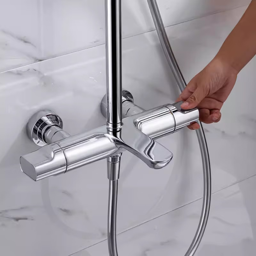 Kohler selects American high-end Leo K-97821T/97822T-CP constant temperature wall-mounted all-copper three-outlet shower head K-97821T-9-CP with lower outlet