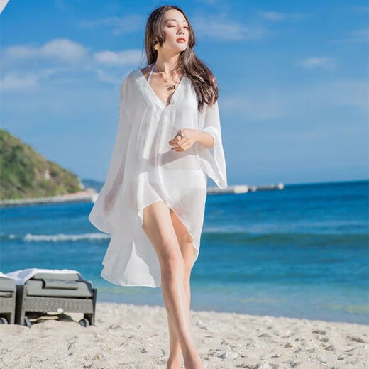 Women's swimsuit cover-up single-piece women's outer cover-up shawl can be used in the water to protect the belly, cover the belly, and look slimming. Beach, seaside, snow, white V-neck