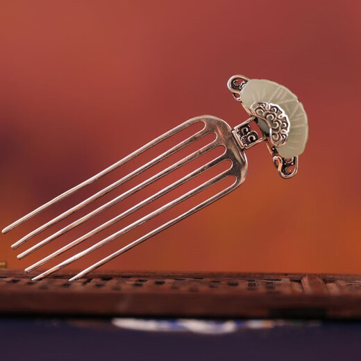 Jiangnan first saw Hanfu straight version hair comb silver-plated retro comb ethnic style ancient costume cheongsam hair accessories for women to give to their wives and girlfriends as holiday gifts