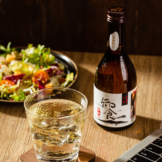 Zhishi clear rice wine 6 degrees slightly drunk fermented glutinous rice wine sweet wine low alcohol trendy drink yellow rice wine 300ml*6 bottles gift box