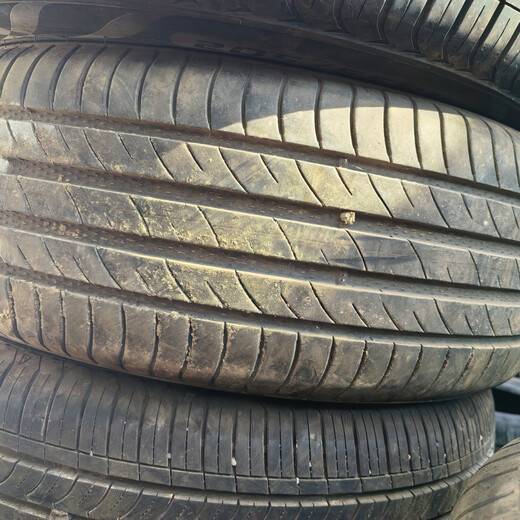 Second-hand cars and sedans, old scrapped tires, 89% new 175 185 195 205 55 60 65 15 16 89% new 195 55 15