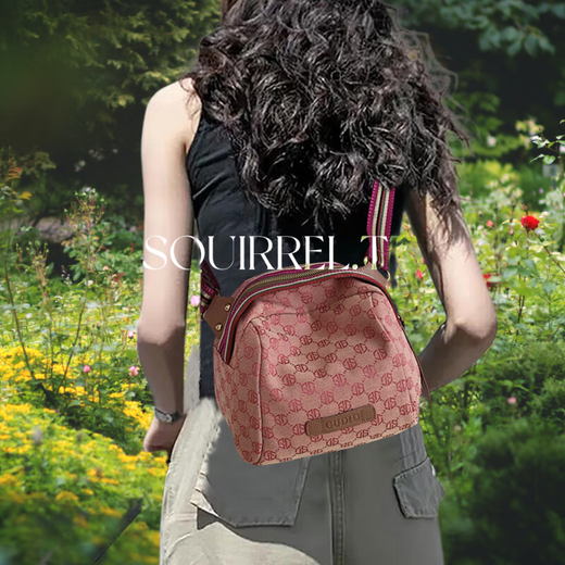 Song Tuantuan SQUIRREL.TT women's bag canvas 2025 new shell bag shoulder bag crossbody bag leisure sports travel hiking shoulder bag cloth bag pink