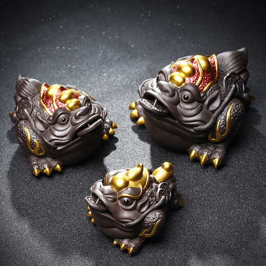 The stars are all full. Purple sand golden toad tea pet can be raised and played with tea table accessories. Tea table three-legged golden toad ornaments with golden toad. Purple sand golden toad tea pet - medium