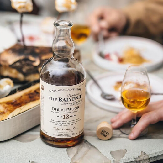 百富（BALVENIE）12年 双桶 单一麦芽威士忌 700ml 礼盒装 进口洋酒