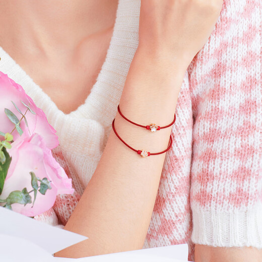 Lukfook Jewelry 18K gold love cat claw white shell pendant Passepartout transfer beads without necklace L35TBKB0005R total weight 2.24 grams