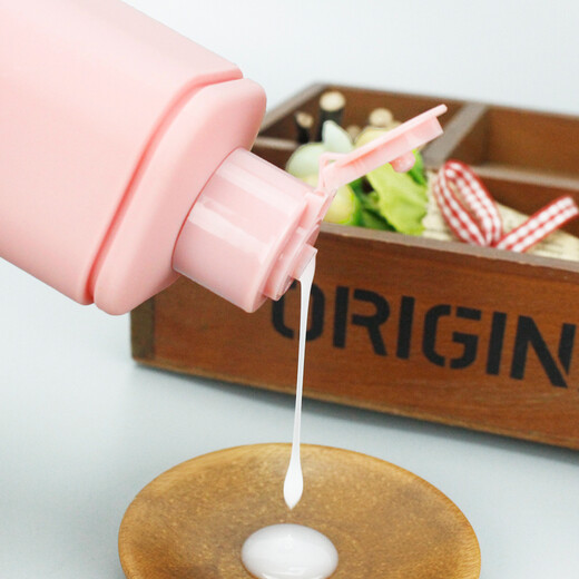 Luo Dai Shi Elastane Essential Oil Styling Cream Volumizing and Fluffy Shaping Protector after Perm Hair Moisturizing and Brushing Spring Element Curly Styling Elastin 300ml (2 bottles)