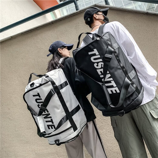 赟娅户外轻便背囊运动登山包大容量徒步防泼水爬山旅行背包双肩包男女 黑色【70L大容量 可登机】