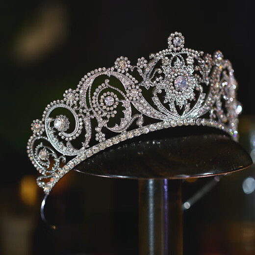 Shijun (SHIJUN) crown tiara for adults 18 years old princess French zircon bridal wedding dress crown dress accessories silver-store version long-lasting color retention is not easy