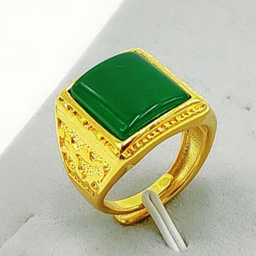Nanhui Heng'an ring men's domineering square live mouth thickened yellow ring square emerald men's ring length and width 15*17 mm