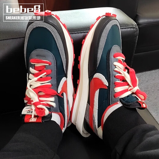 
Nike (NIKE) [Strictly selected good products] Nike Sacai X Nike LDV WAFFLE Three-party joint shoes sports running shoes black blue red deconstructed DJ4877-300 41