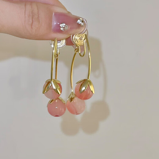 Shufen pierced earrings high-end pink fruit tassel ear clips for women 2025 new light luxury niche mosquito coil disc earrings E3568 pink tomato ear clips
