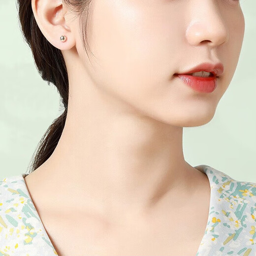 ALLOVES999 pure silver earrings for women to raise ear piercings, white ear bones, no need to pick small bean beans for sleeping, simple silver needle ear sticks