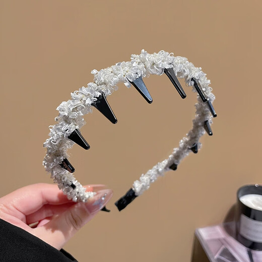 Wanyao Xiaoxiangfeng braided wavy hair hoop for women 2025 new high-end toothed crushed hair clips hair bundle high skull headband coffee color Xiaoxiangfeng hairband