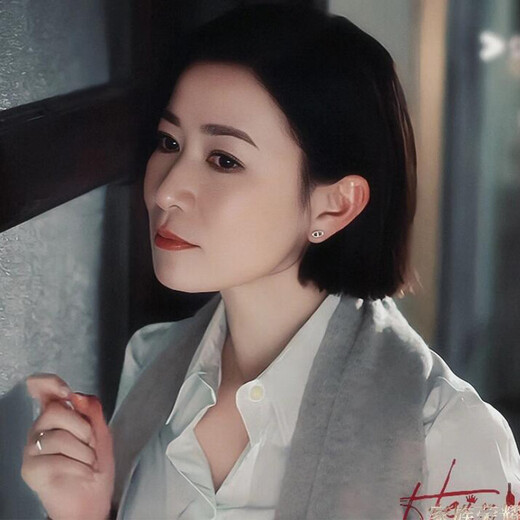 Shijun (SHIJUN) pig nose earrings, the successor of the family glory, Charmaine Sheh, the same style as Qiu Haoer's S925 silver mini 8-character earrings, white gold
