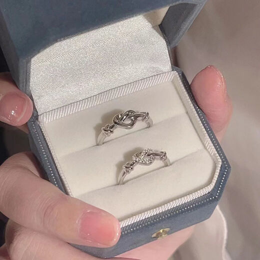 Mode, einfache, Nische und leichte Luxustemperament, Männer und Frauen knotted Liebesringe, Internet -Promi gleicher Stil, Liebe Internet -Promi -Ringe, Frauenstil/Herzkuss Fingerringe mit Diamanten