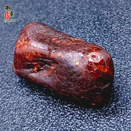 Royal honey natural amber beeswax pendant raw stone raw ore chicken oil yellow flower wax full leather brand hand piece without optimization real shot E100803 19.82 grams (with national inspection certificate)