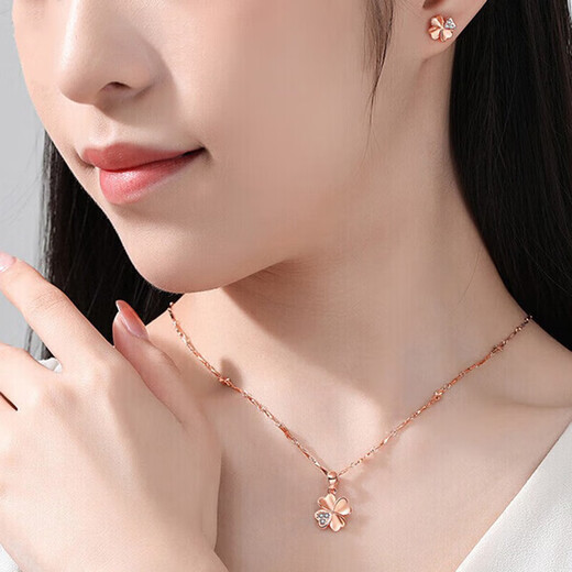 Fasifan light luxury four-leaf clover necklace women's fashion jewelry anniversary Valentine's Day birthday gift for girlfriend and wife four-leaf clover necklace white gold SF same-day delivery