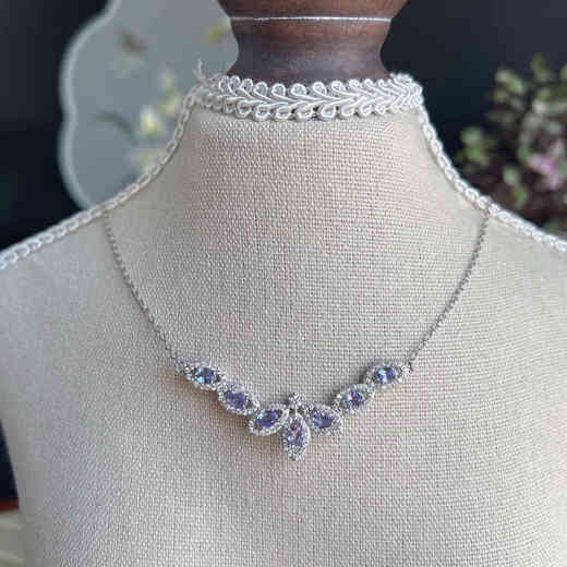 Shengbei natural jewelry dreamy blue and purple tanzanite necklace evening low-key luxury necklace party style gemstone silver inlaid
