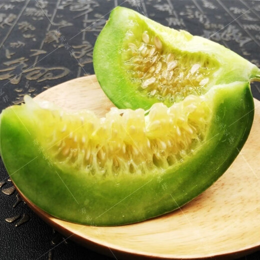 Ice Jade Melon Seeds Super Sweet Thin Skin Emerald Cantaloupe Spring and Autumn Early Ripening Four Seasons Balcony Fruit Seeds Ice Jade Emerald Melon Seeds Song Fertilizer Original New Seeds 2 Packs About 190 Capsules