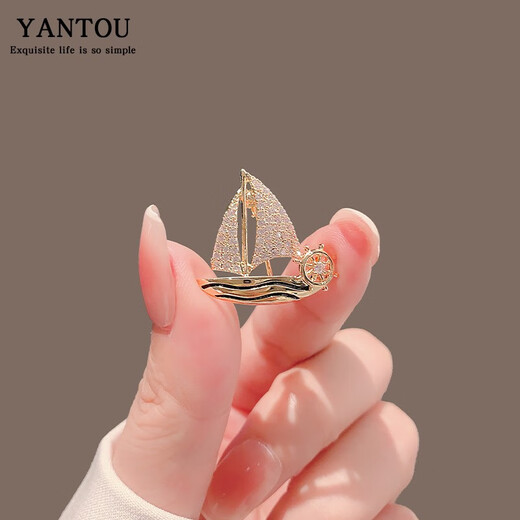 QUAMER gold store style small sailing boat brooch men's and women's temperament badges smooth sailing pin anti-exposure buckle west sailing boat brooch