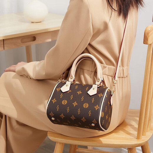 Red Dragonfly Bag Women's Bag 2025 New Crossbody Shoulder Boston Light Luxury Handbag for Mom's Birthday Gift