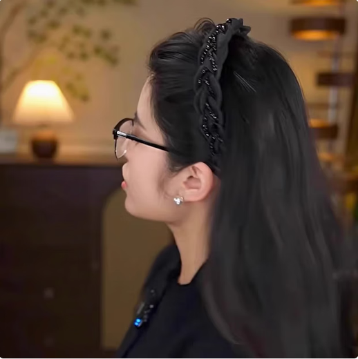 Princess Louise of Rongxia Paris wavy hair hoop mesh headband high skull hairpin to cover white hair artifact mesh twist headband